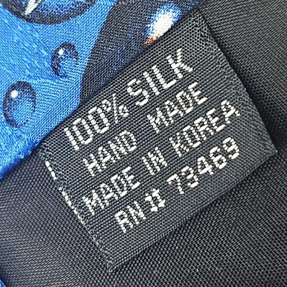 Looney Tunes Mania Necktie Mens 100% Silk Tie‎ Blue Colorful Cartoon Bugs Bunny